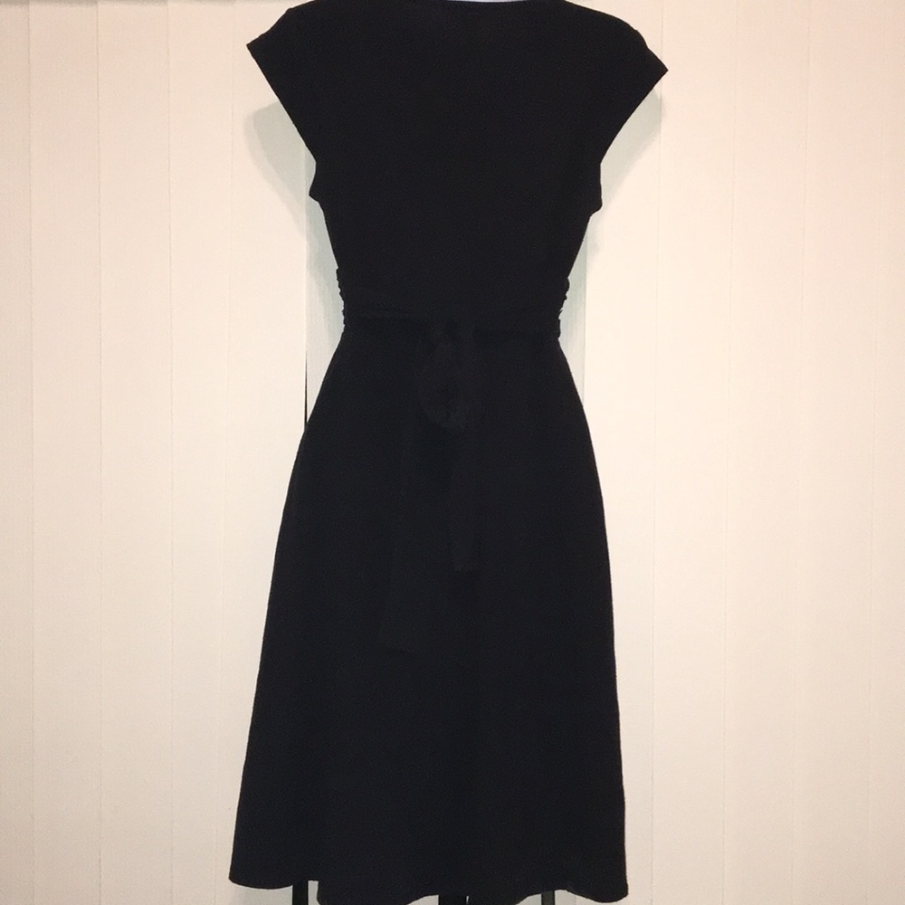 V-Neck Black Mossimo Cap Sleeve Empire Waist Dress - Picture 3 of 5